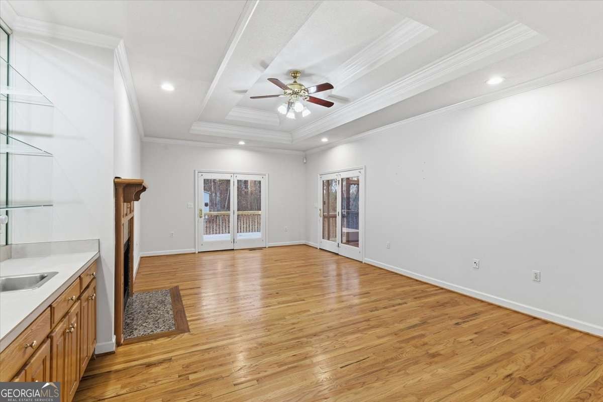 875 Knox Bridge Highway White - 14