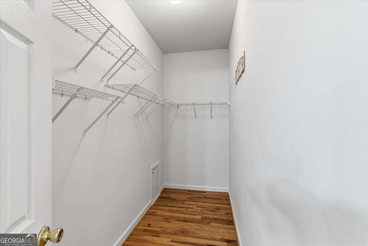 875 Knox Bridge Highway White - 32