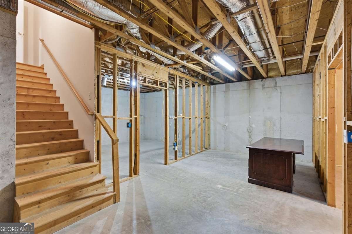 875 Knox Bridge Highway White - 33