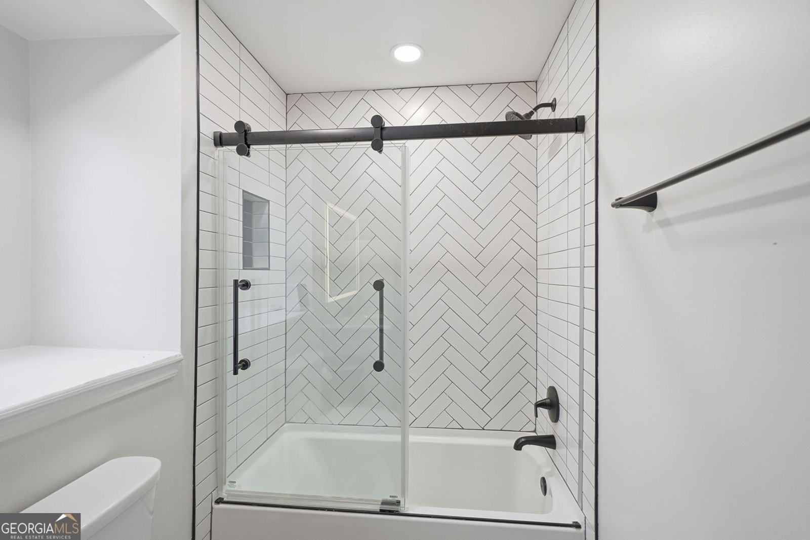 3925 Cutler Donahoe Way Cumming - 37