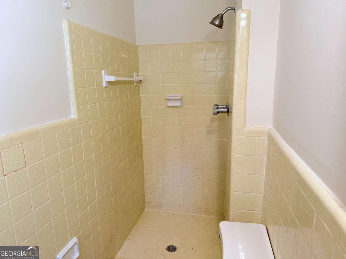 1226 Hickory Drive Lilburn - 29