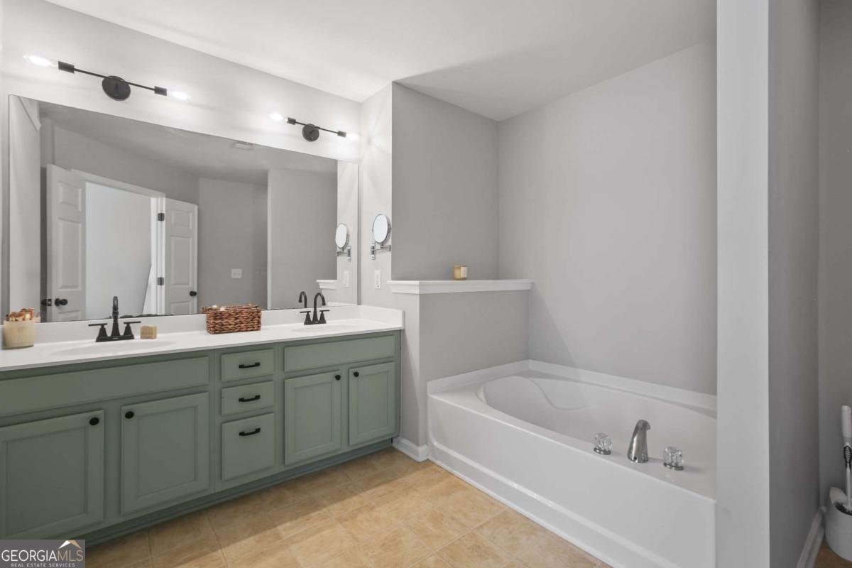 18 JEKYLL Drive Marietta - 18