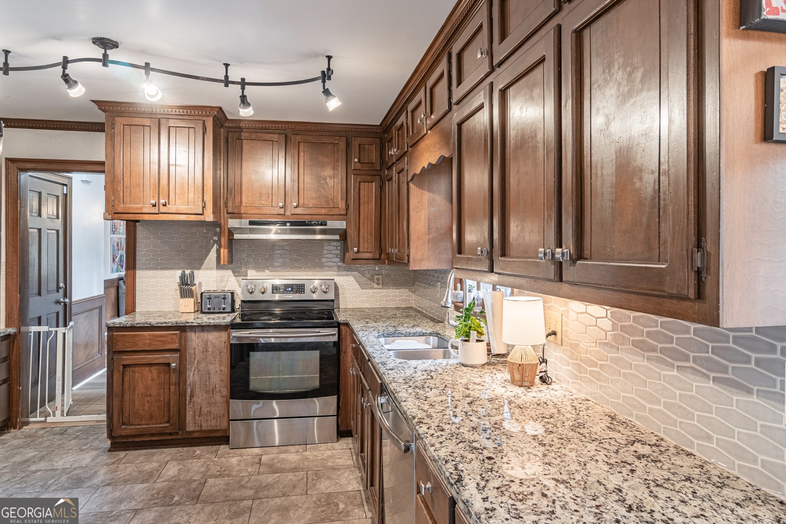 2291 RODAO Drive Lilburn - 22