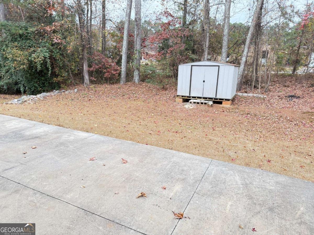 3925 Dunaire Drive Stone Mountain - 27