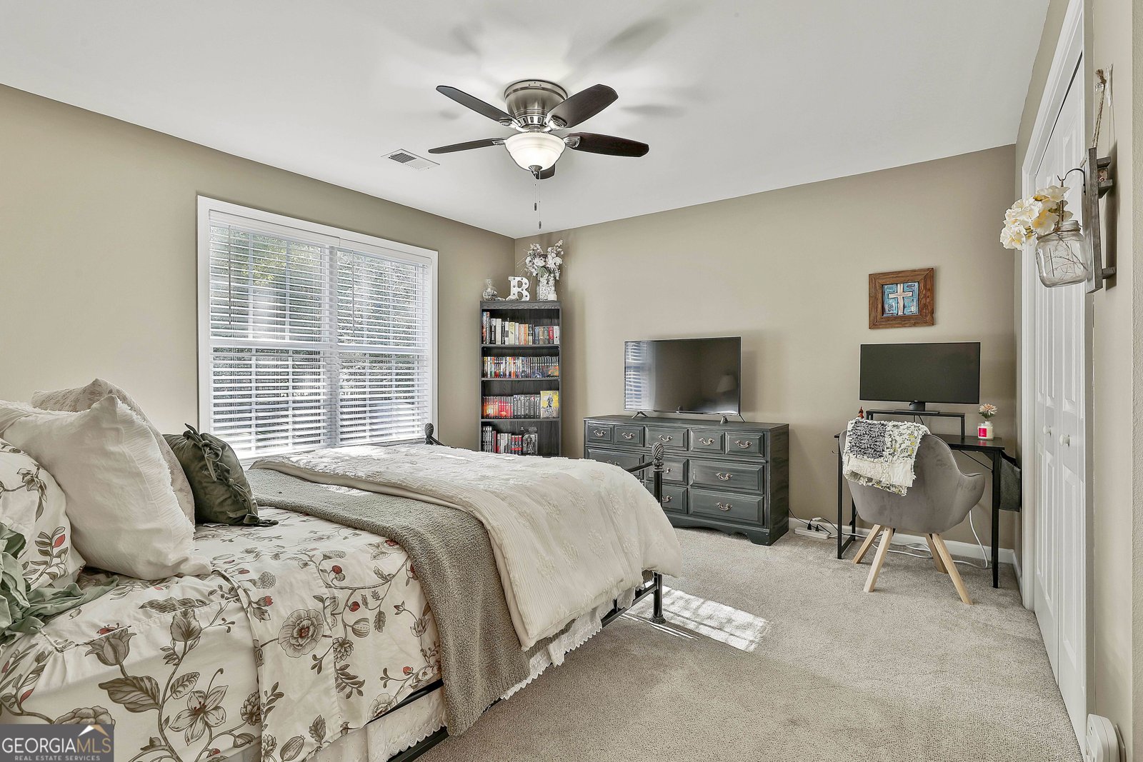 125 GLADYS LN FAYETTEVILLE - 32