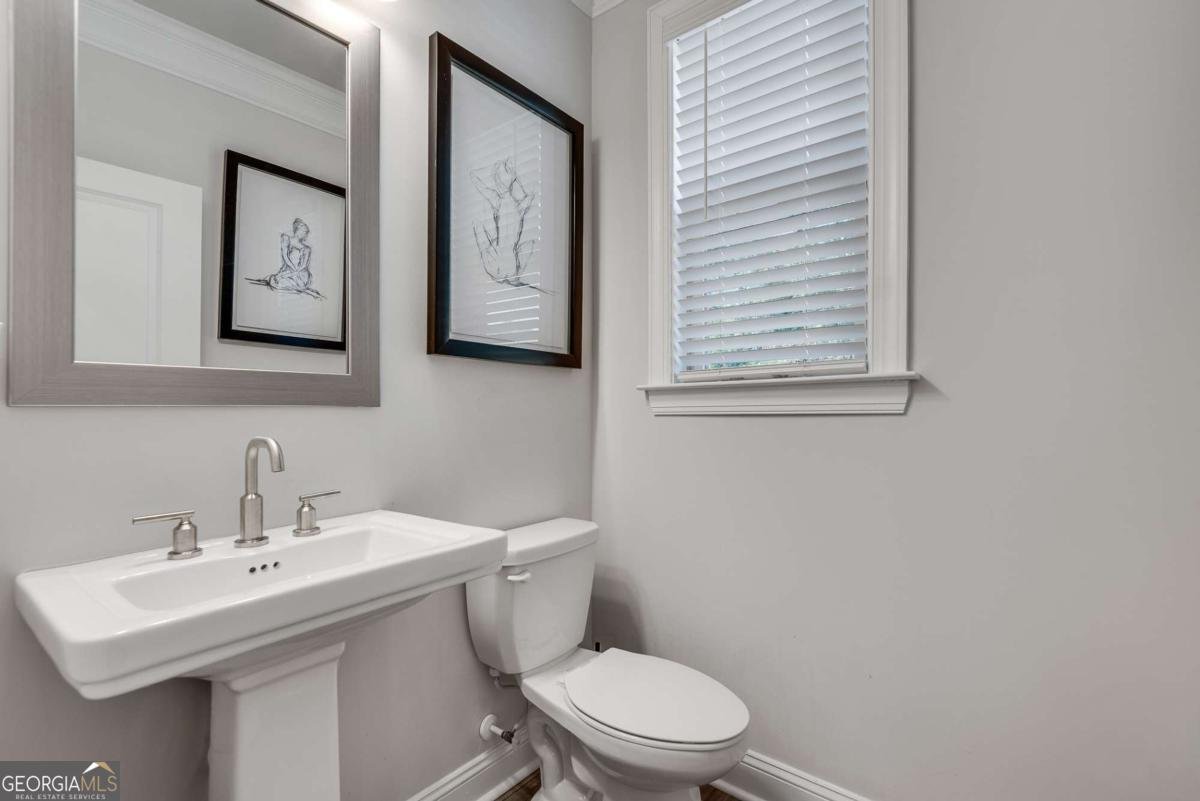 3179 Clairebrooke Avenue Atlanta - 22