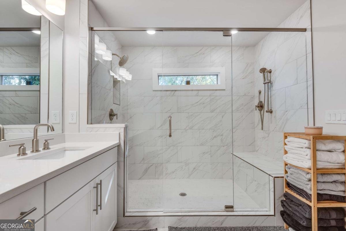 3179 Clairebrooke Avenue Atlanta - 25