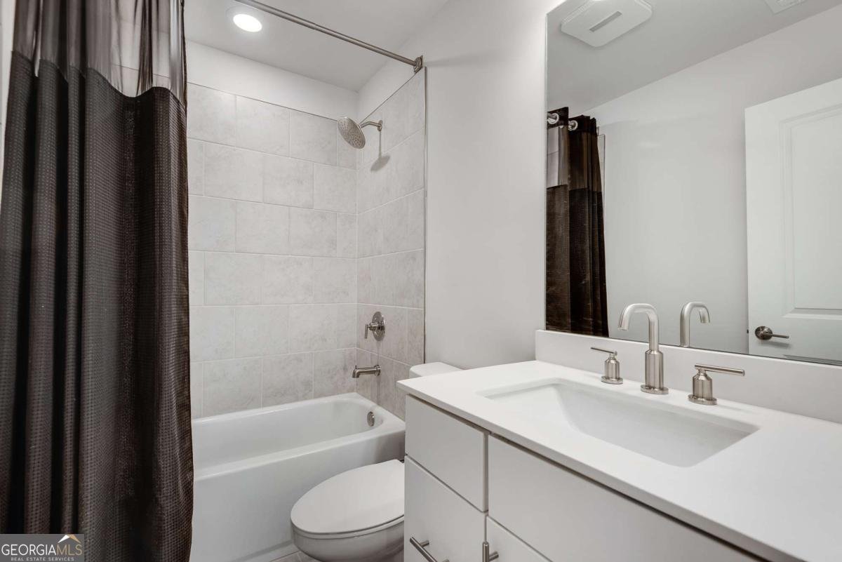 3179 Clairebrooke Avenue Atlanta - 30