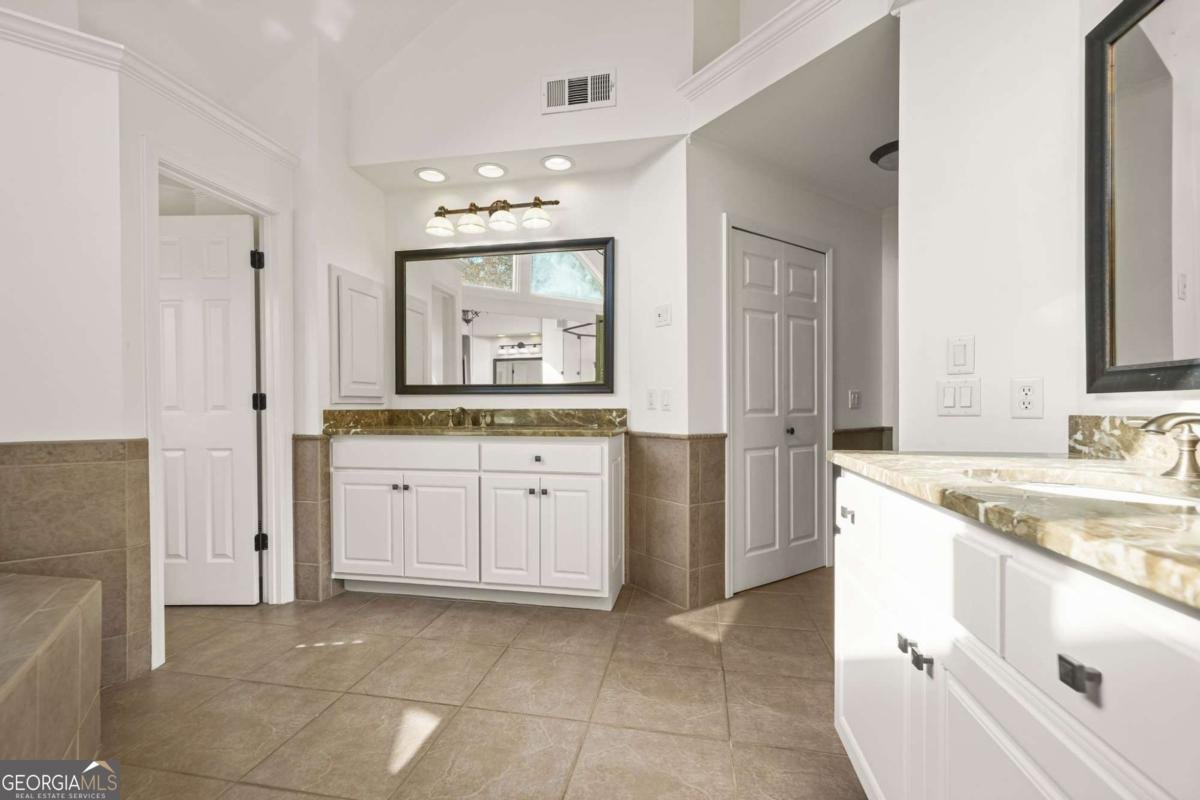 338 Grand Avenue Suwanee - 12