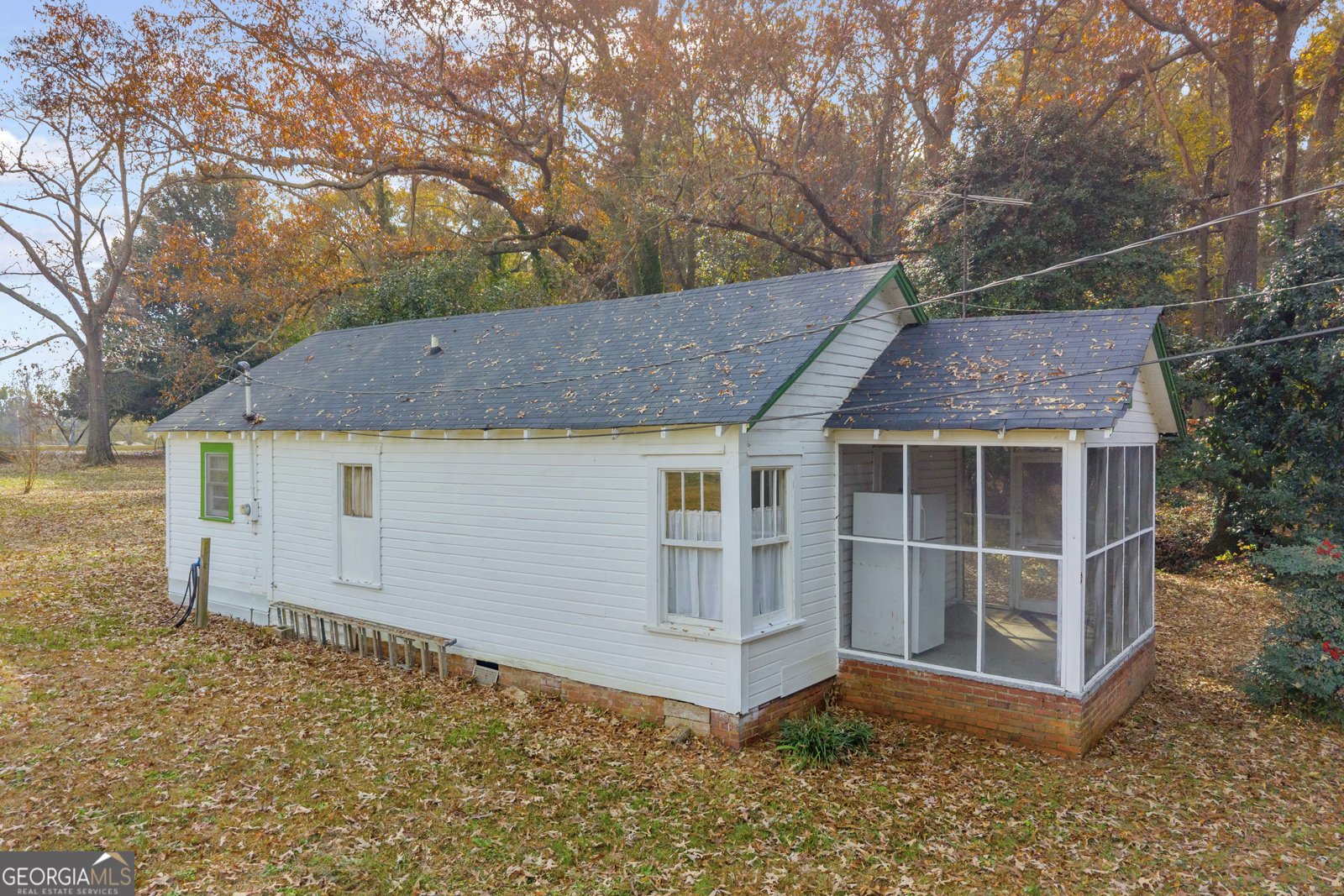 7514 GA HWY 17 Bowersville - 27