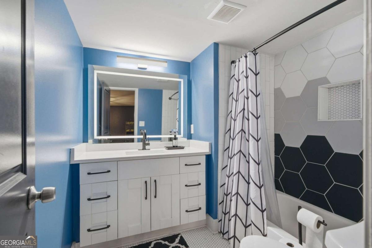 160 Vanira Avenue Atlanta - 16