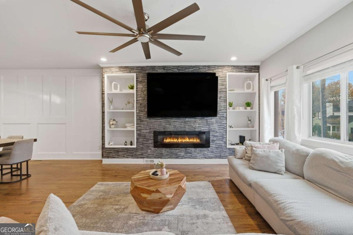 160 Vanira Avenue Atlanta - 25