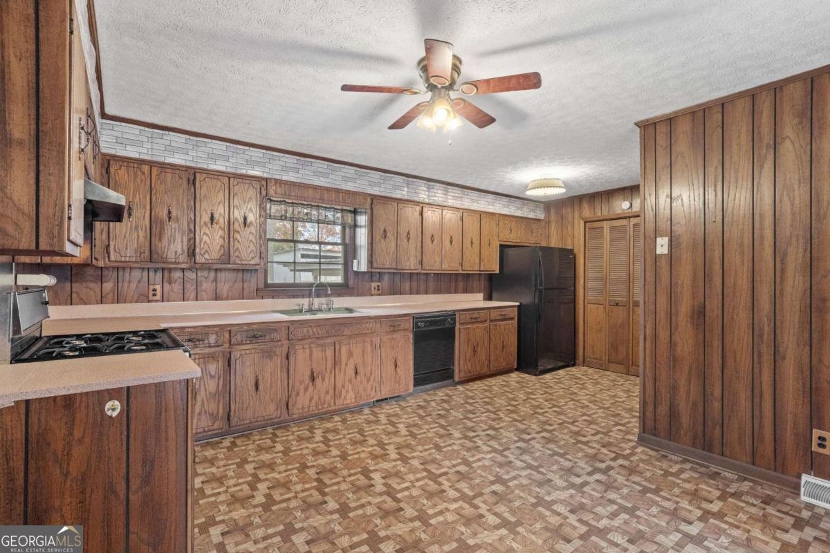 201 Crestmont Drive Calhoun - 17