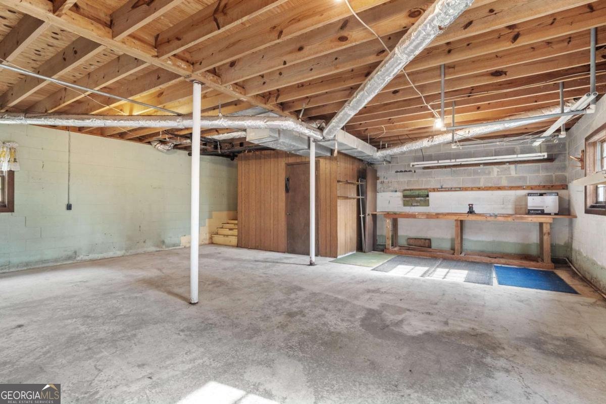 201 Crestmont Drive Calhoun - 31