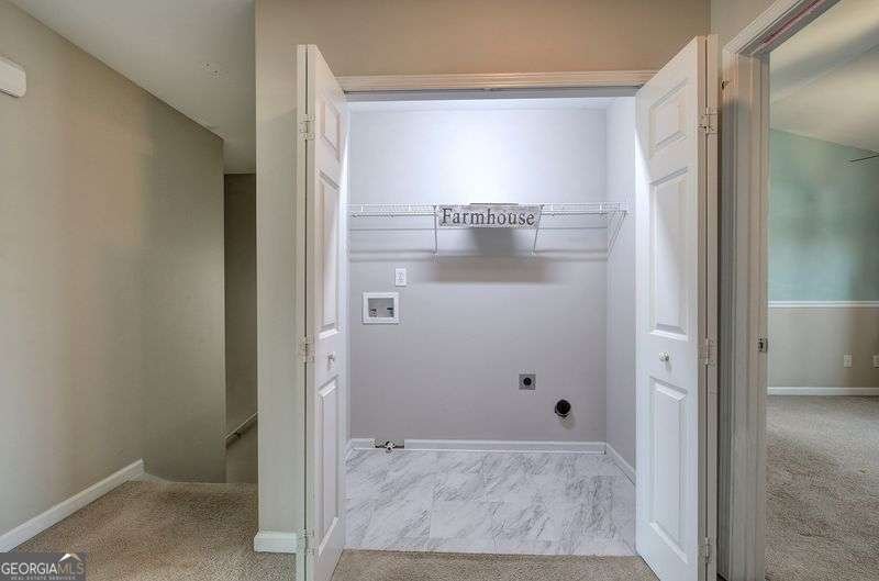 143 Princeton Avenue Adairsville - 24