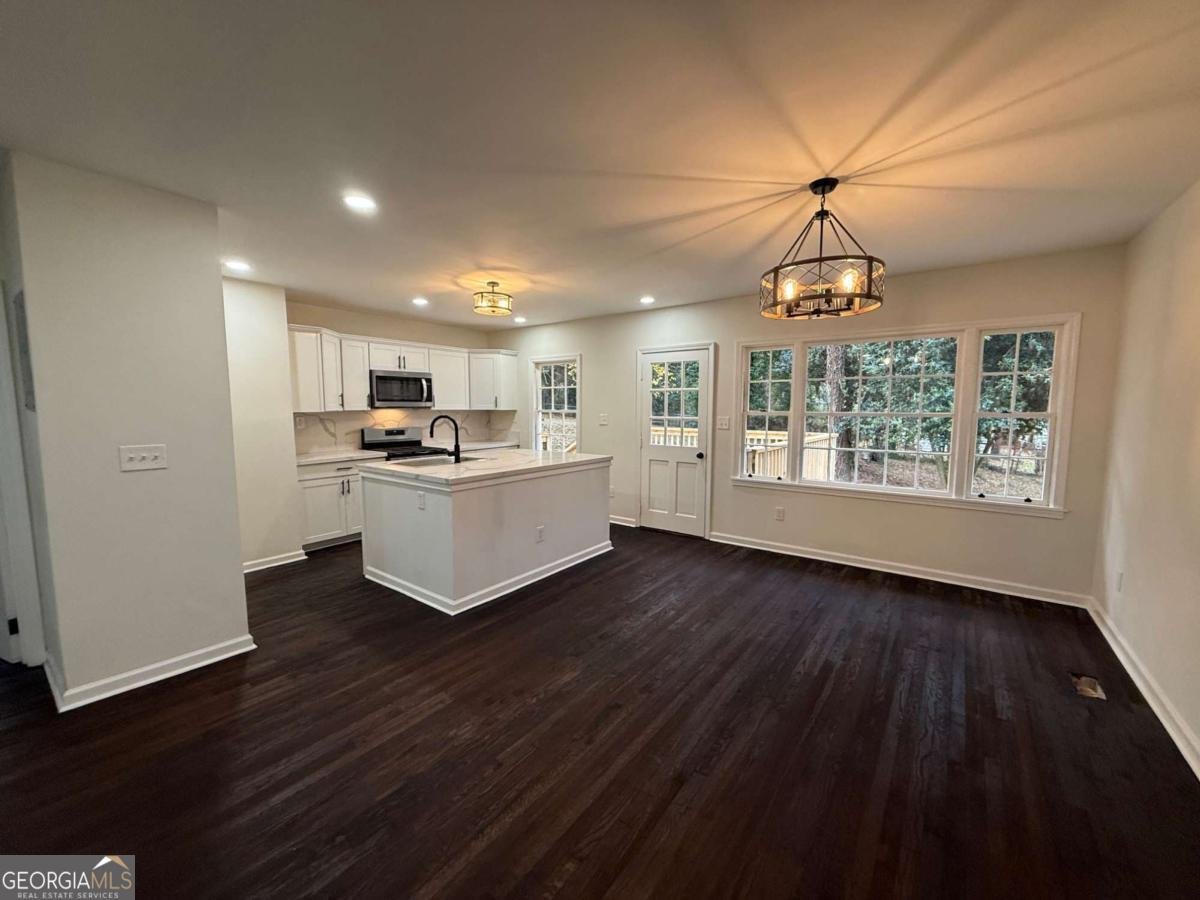 1847 Camellia Drive Decatur - 5