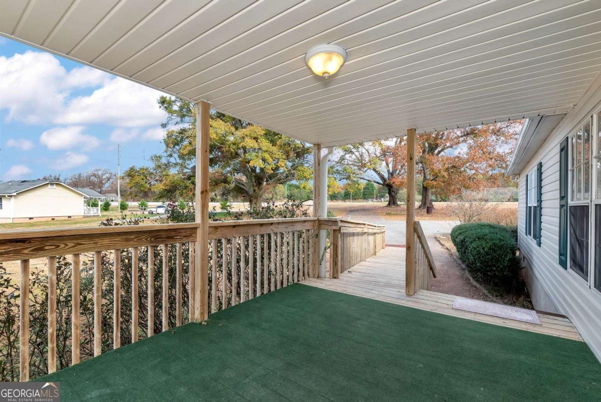 6392 Athens Highway Jefferson - 6