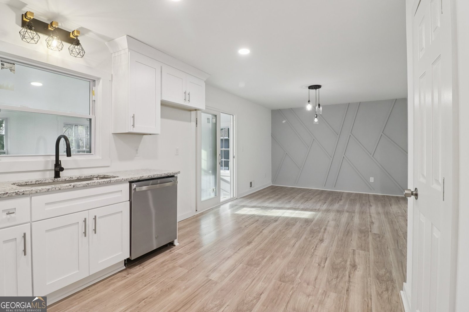 2110 Dobbins Drive Kennesaw - 19