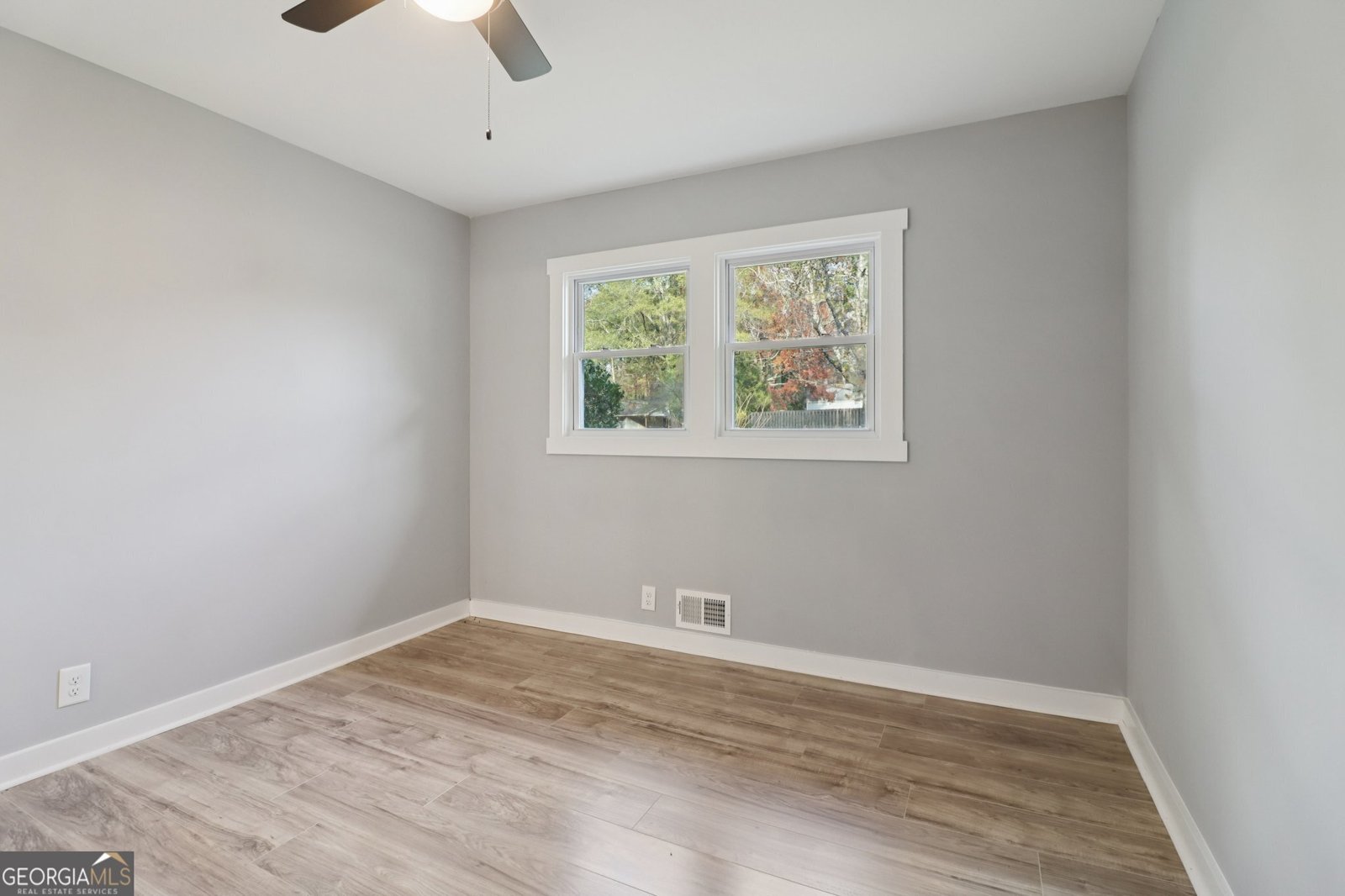 2110 Dobbins Drive Kennesaw - 27