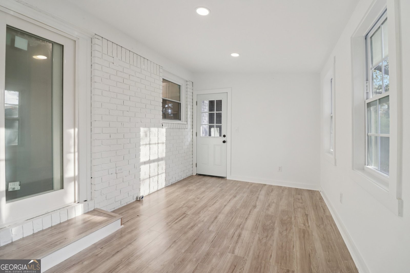 2110 Dobbins Drive Kennesaw - 35