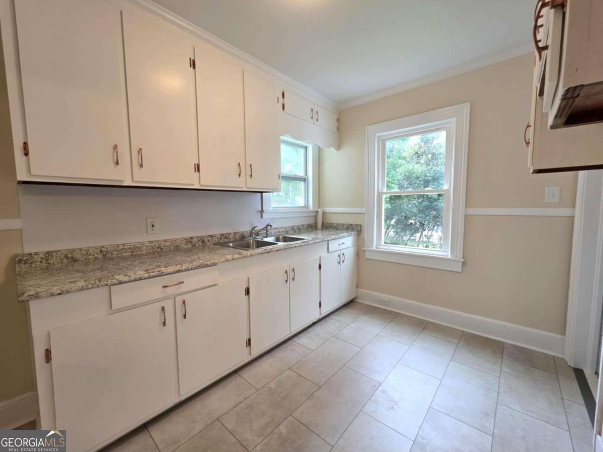 500 East Main Street Thomaston - 17