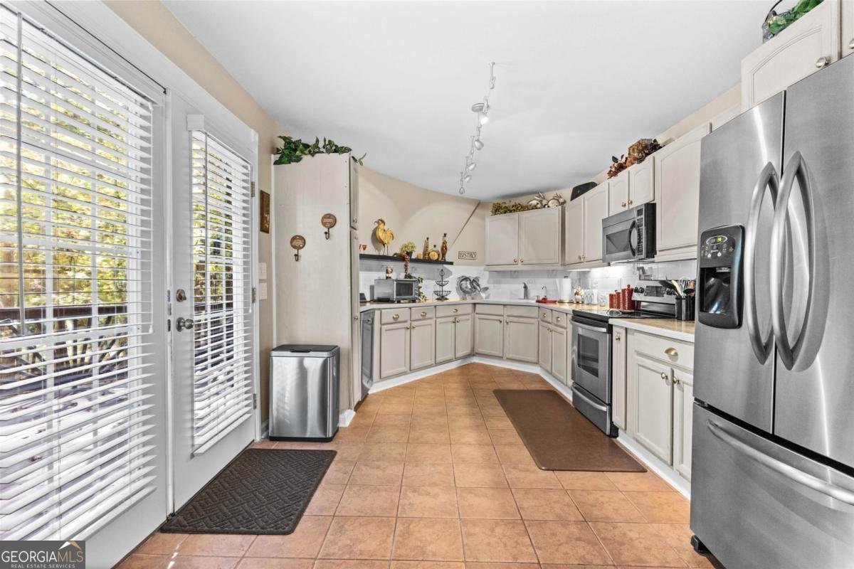 1251 White Oak Drive White Plains - 12