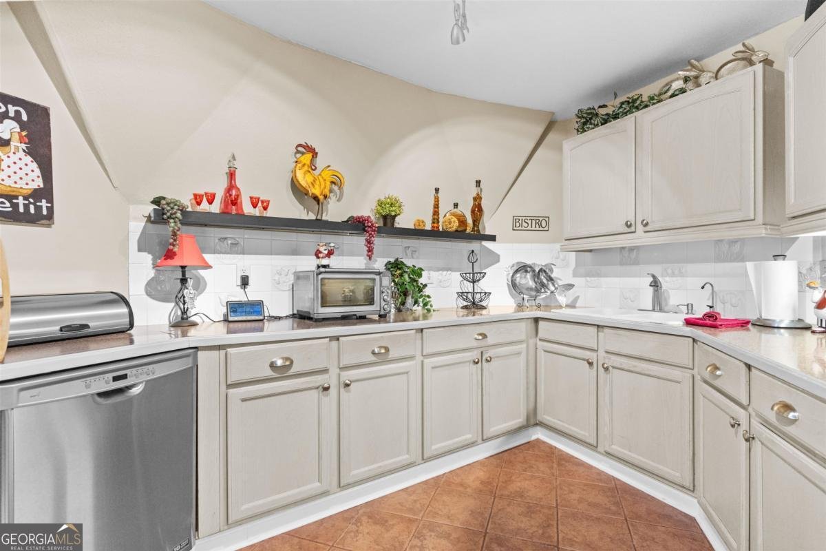 1251 White Oak Drive White Plains - 14