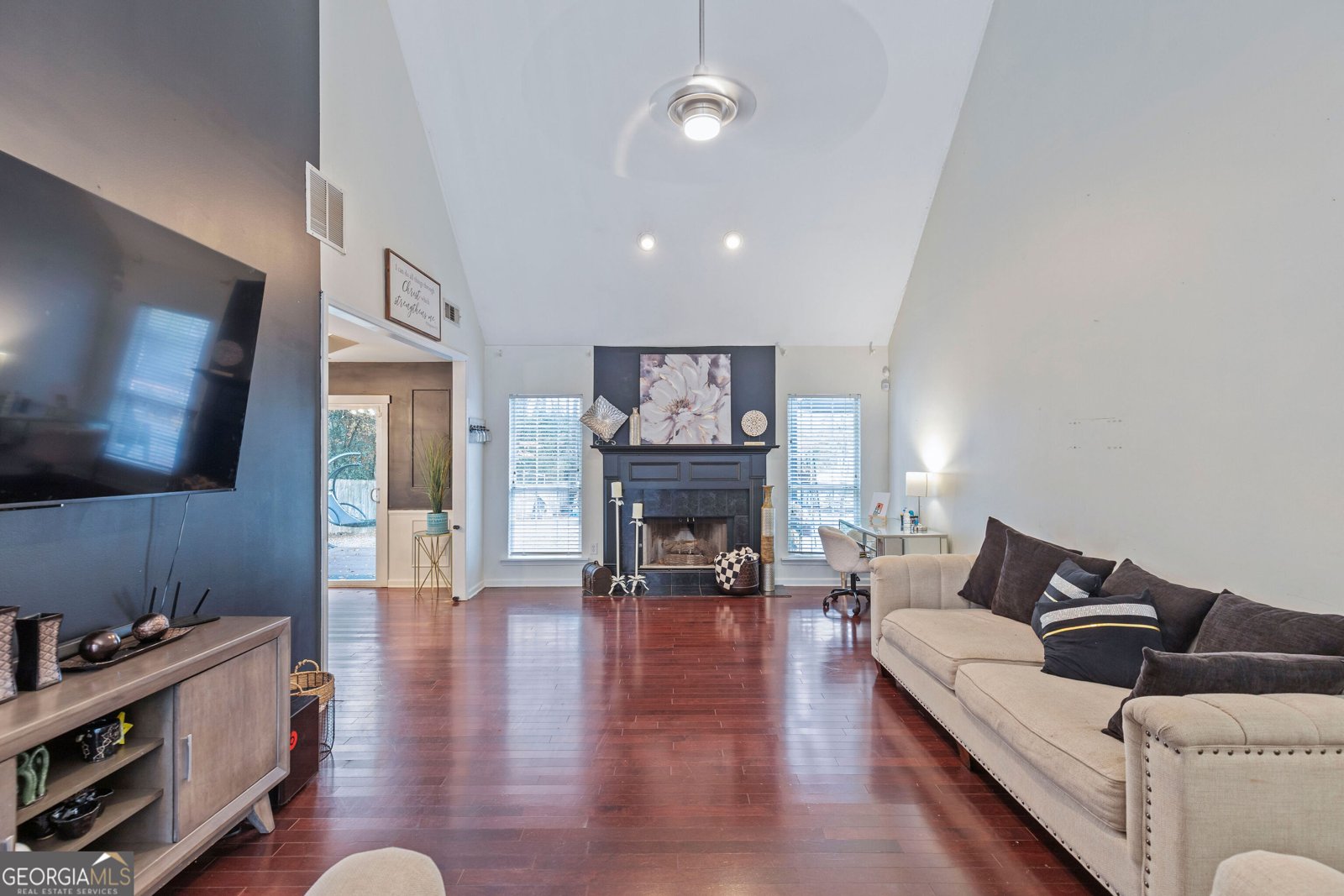 2318 INGRAM Road Duluth - 2