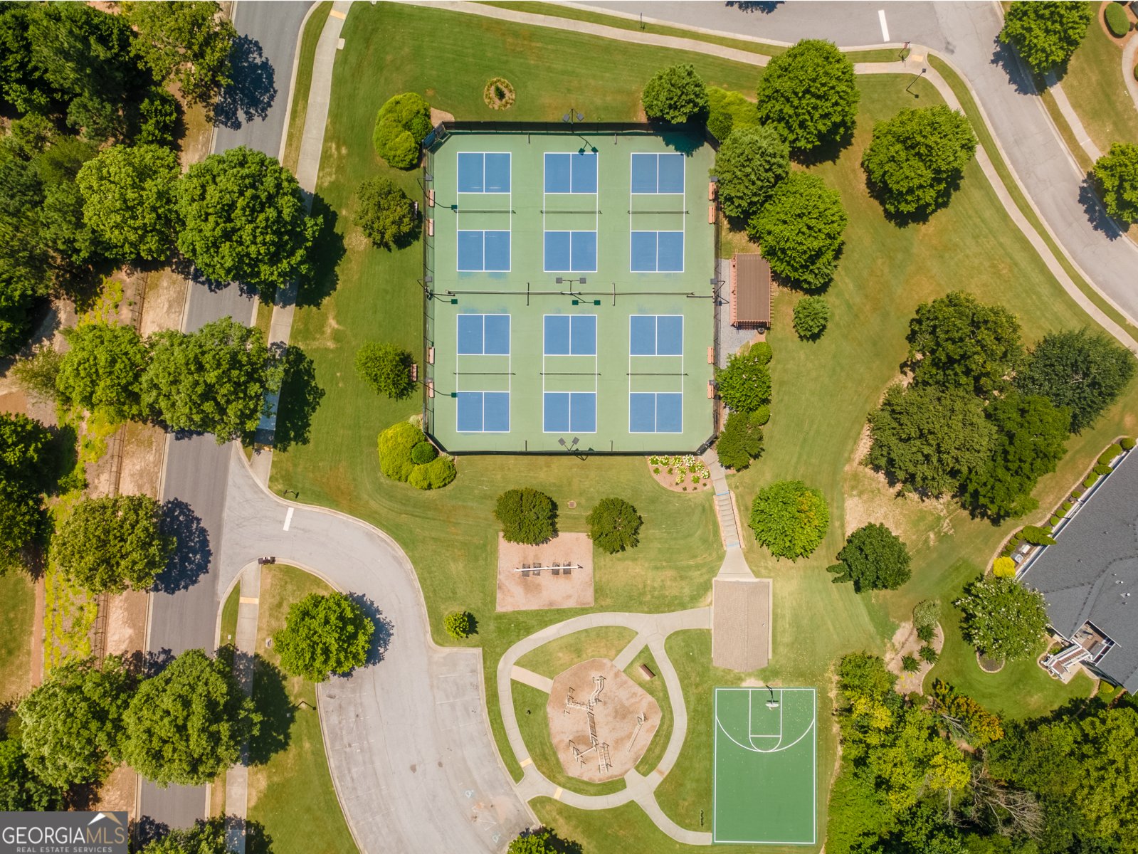 7525 Brookstone Circle Flowery Branch - 46