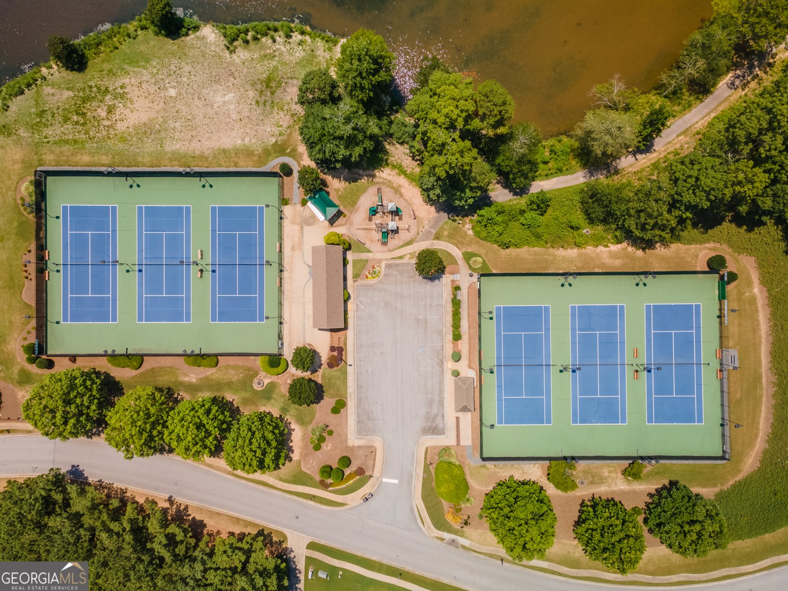 7525 Brookstone Circle Flowery Branch - 49