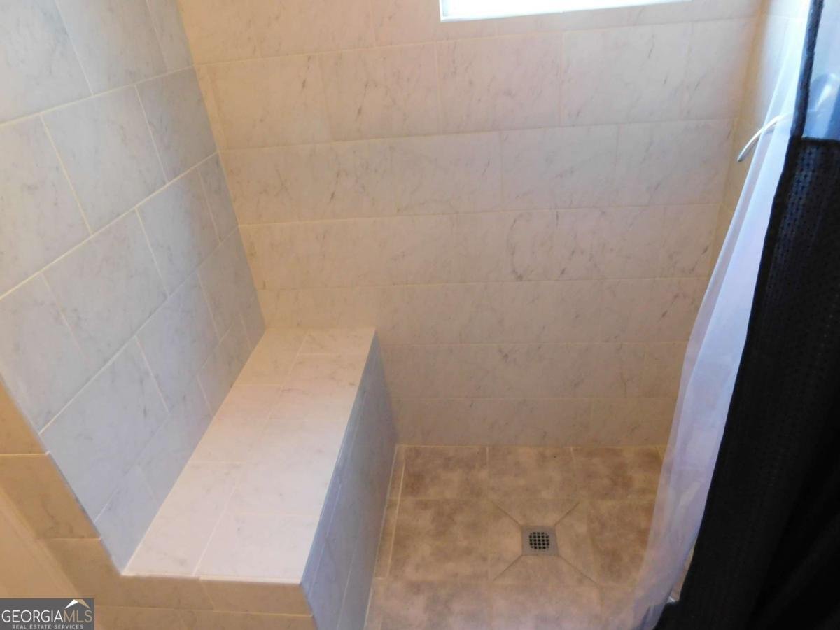 332 Newtown Road Calhoun - 16