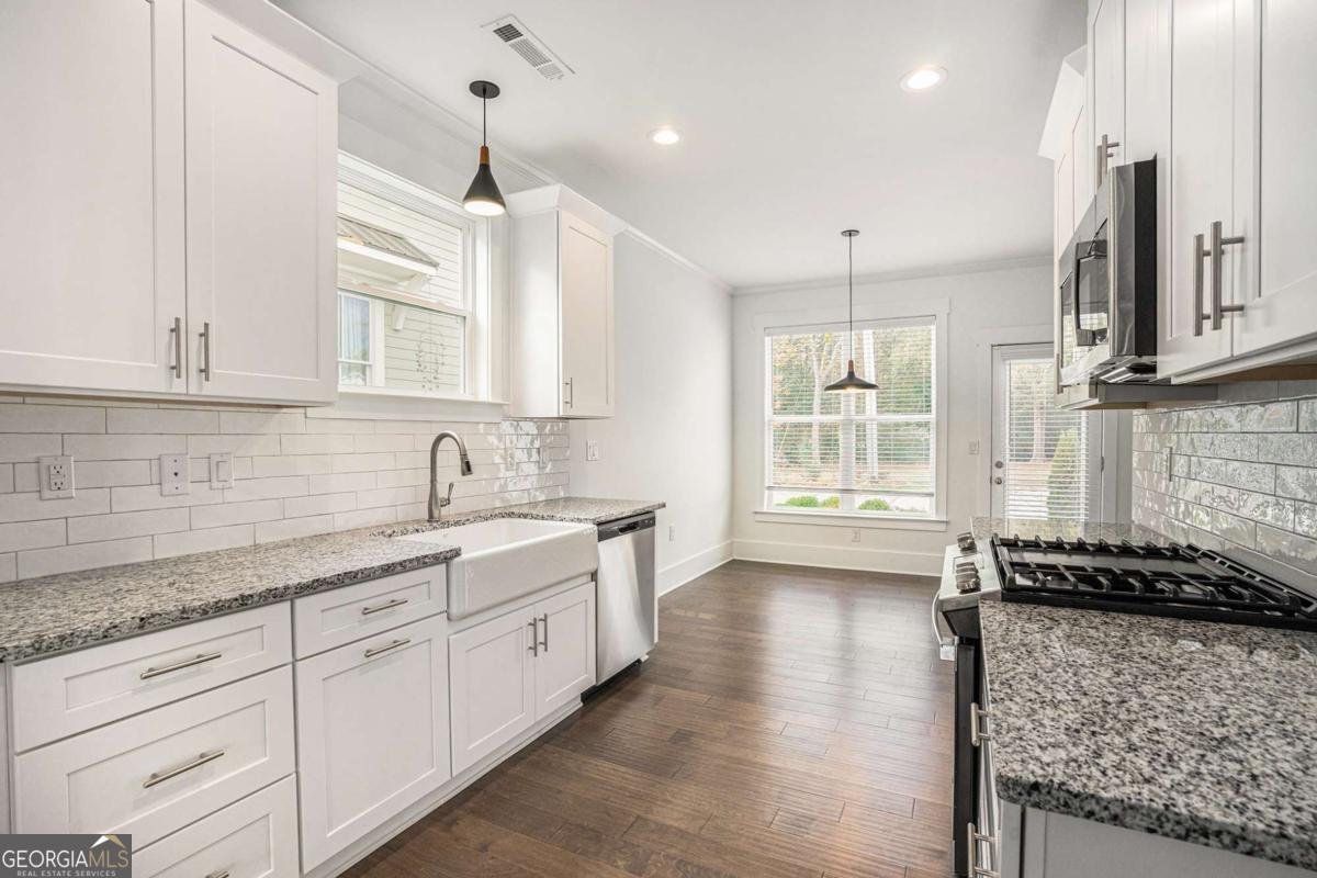 352 Davis Street Monroe - 14