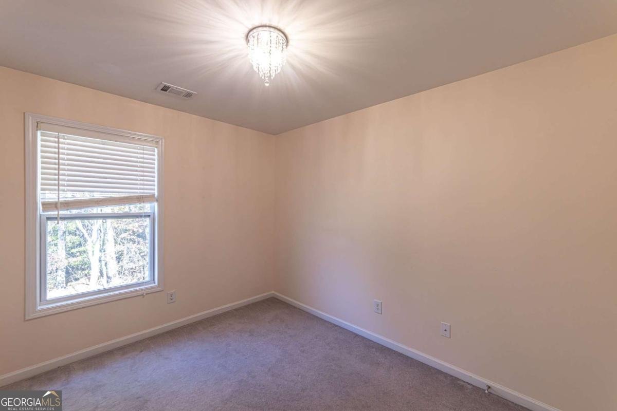 2002 Lakeshore Overlook Circle Kennesaw - 18