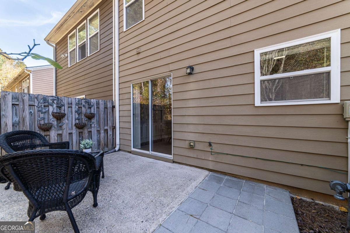 2002 Lakeshore Overlook Circle Kennesaw - 30