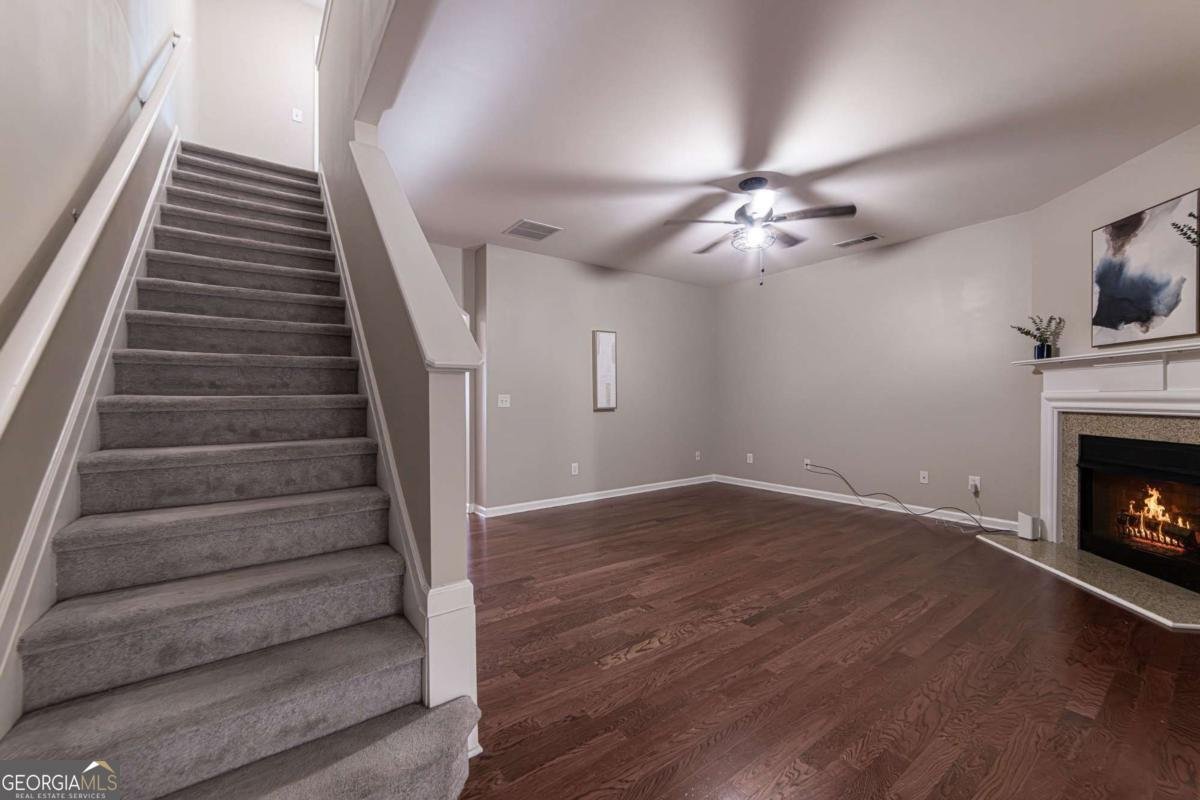 2002 Lakeshore Overlook Circle Kennesaw - 34