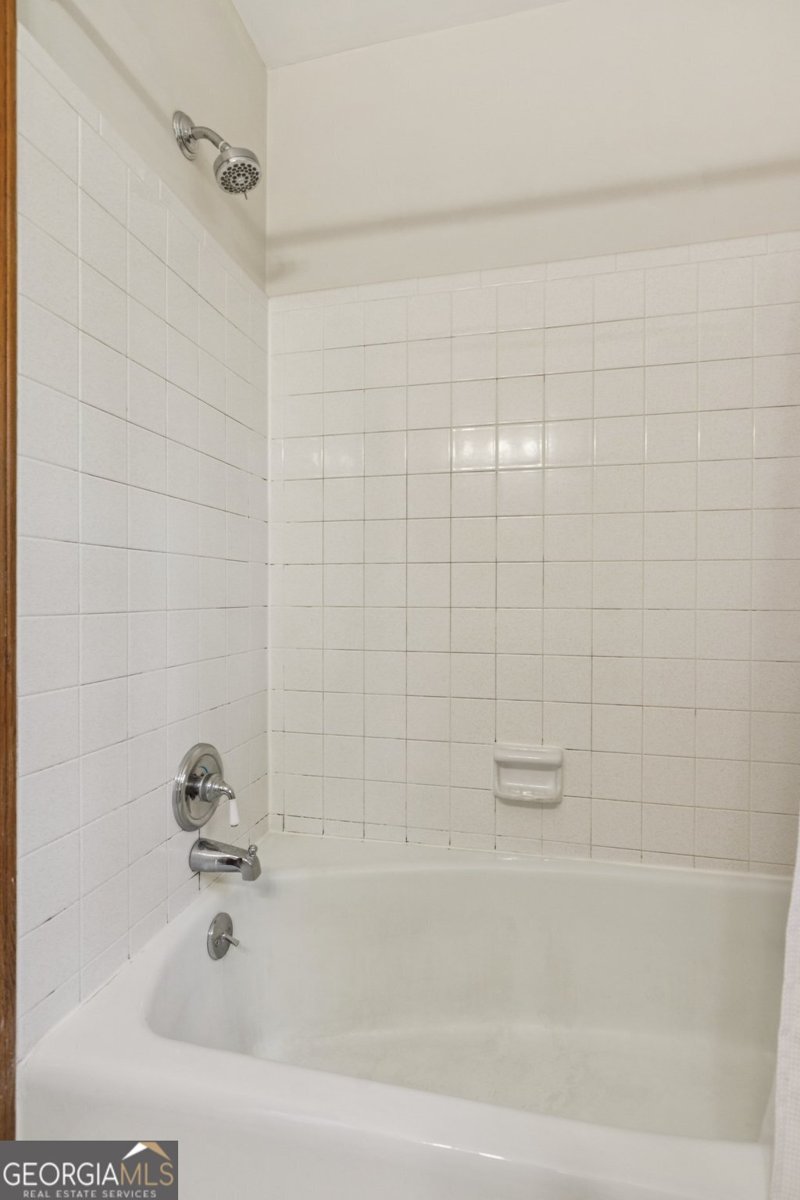 4894 Macbain Lane Dunwoody - 28