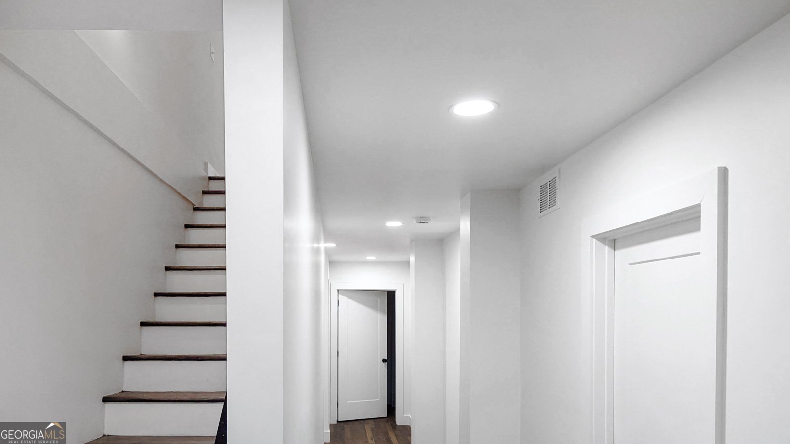 1052 Windsor Street Atlanta - 13