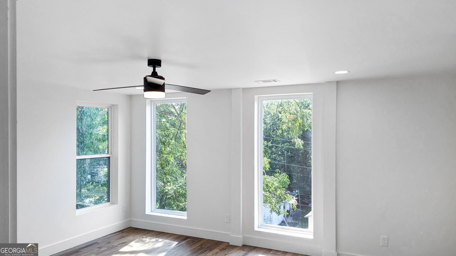 1052 Windsor Street Atlanta - 19