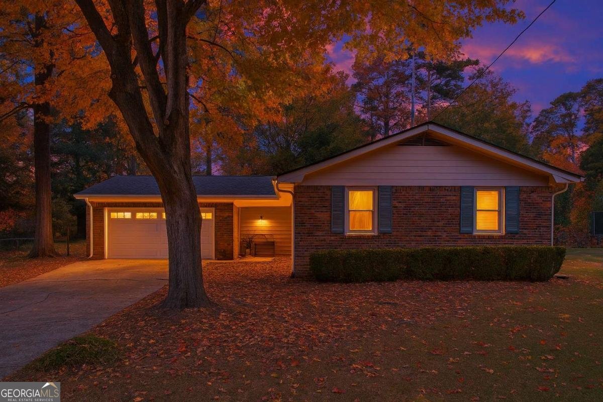 2577 Glen Circle Lawrenceville - 1