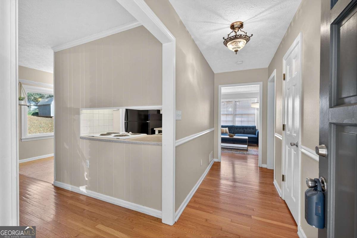 2577 Glen Circle Lawrenceville - 2