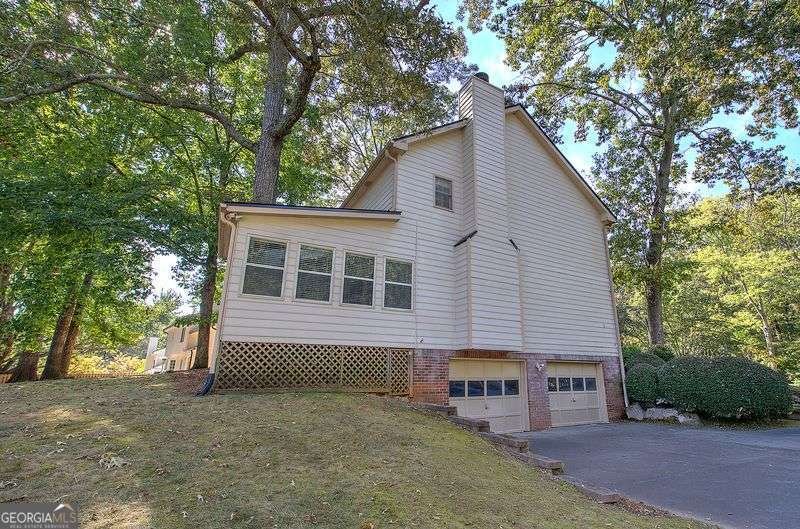 260 Spring Ridge Drive Roswell - 39