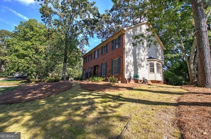 260 Spring Ridge Drive Roswell - 45