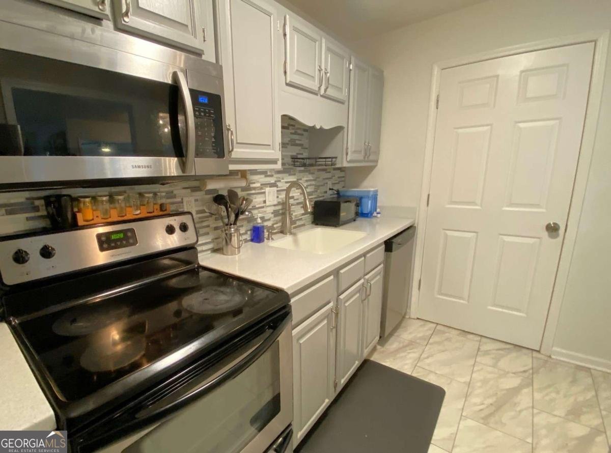 3934 WOODRIDGE Way Tucker - 12