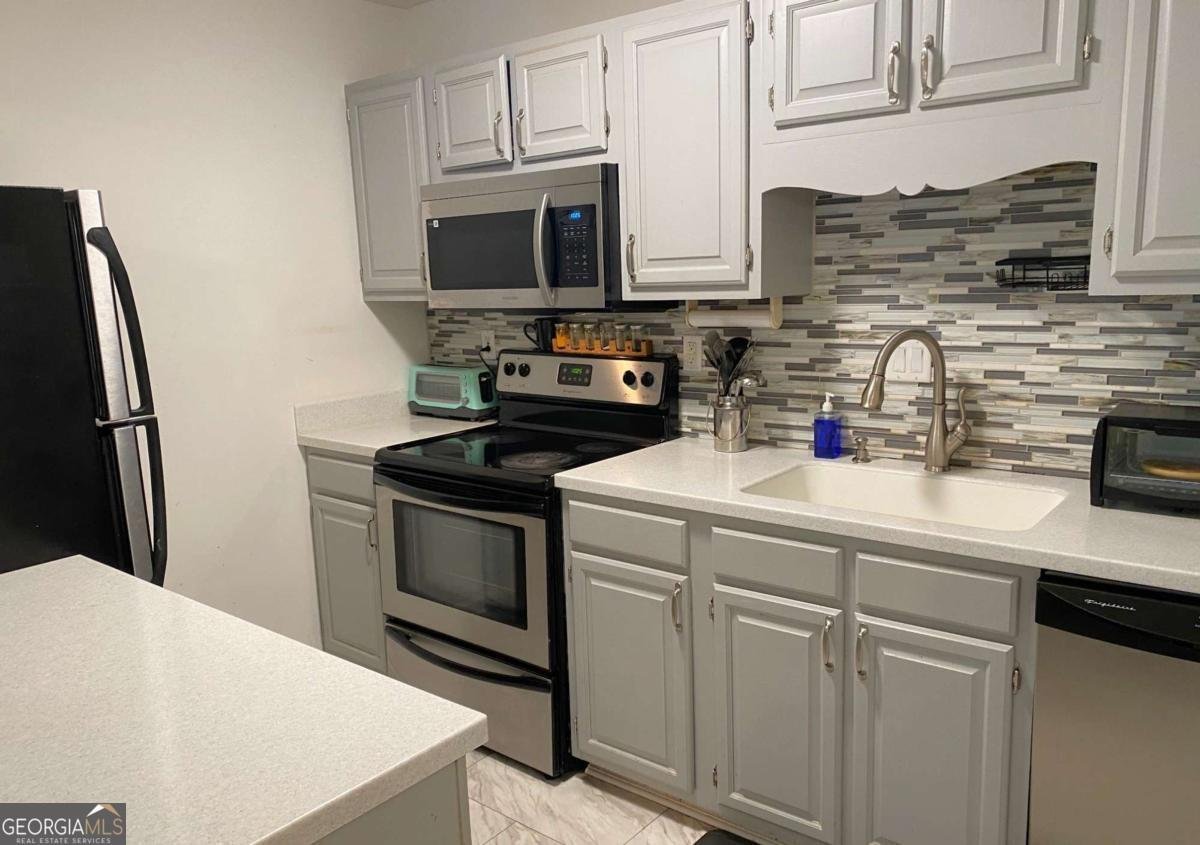 3934 WOODRIDGE Way Tucker - 7