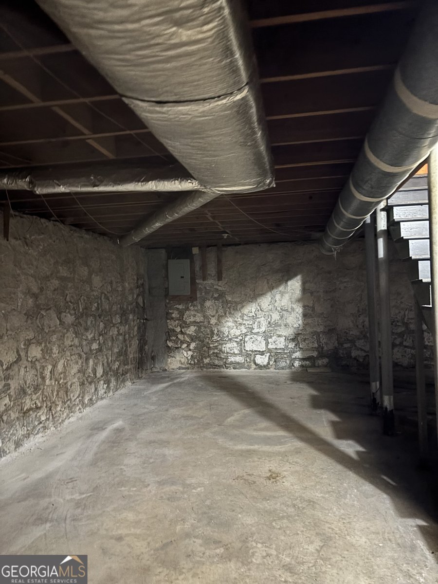 3265 Spreading Oak Drive Atlanta - 22