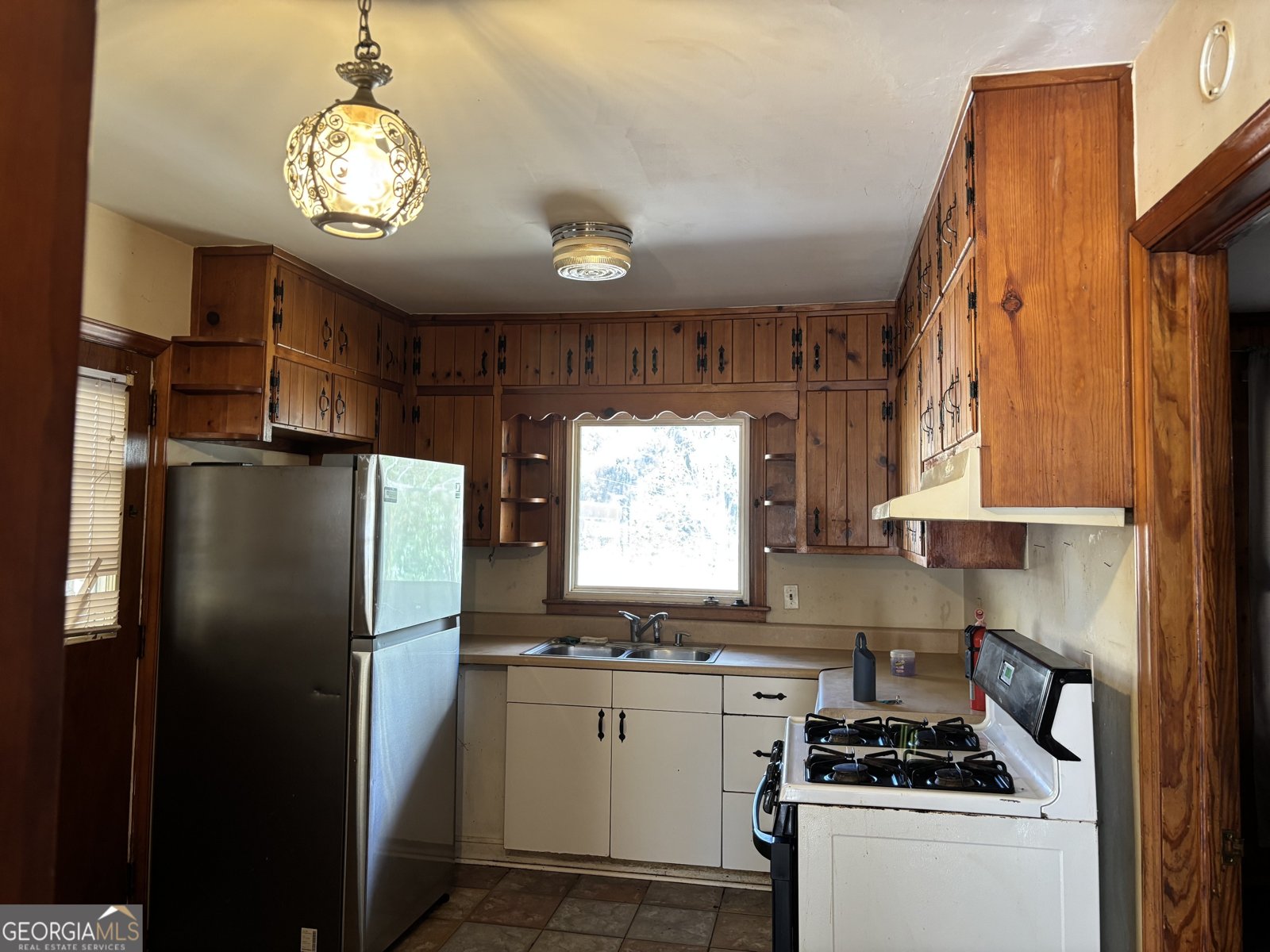 3265 Spreading Oak Drive Atlanta - 8