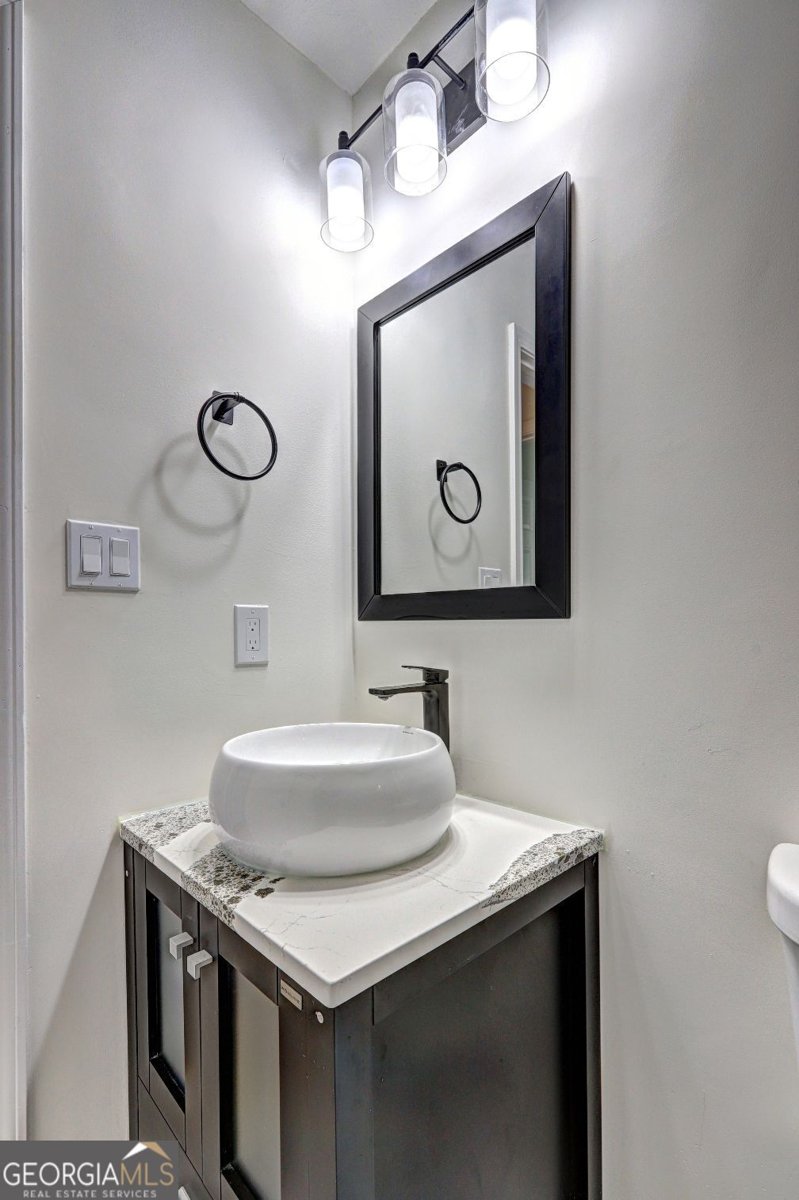 2024 COLLIER Circle Decatur - 12