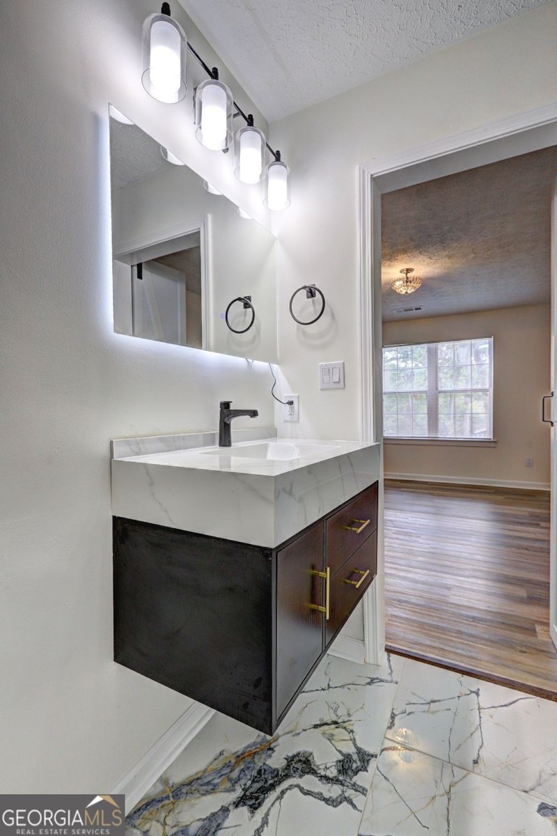 2024 COLLIER Circle Decatur - 9