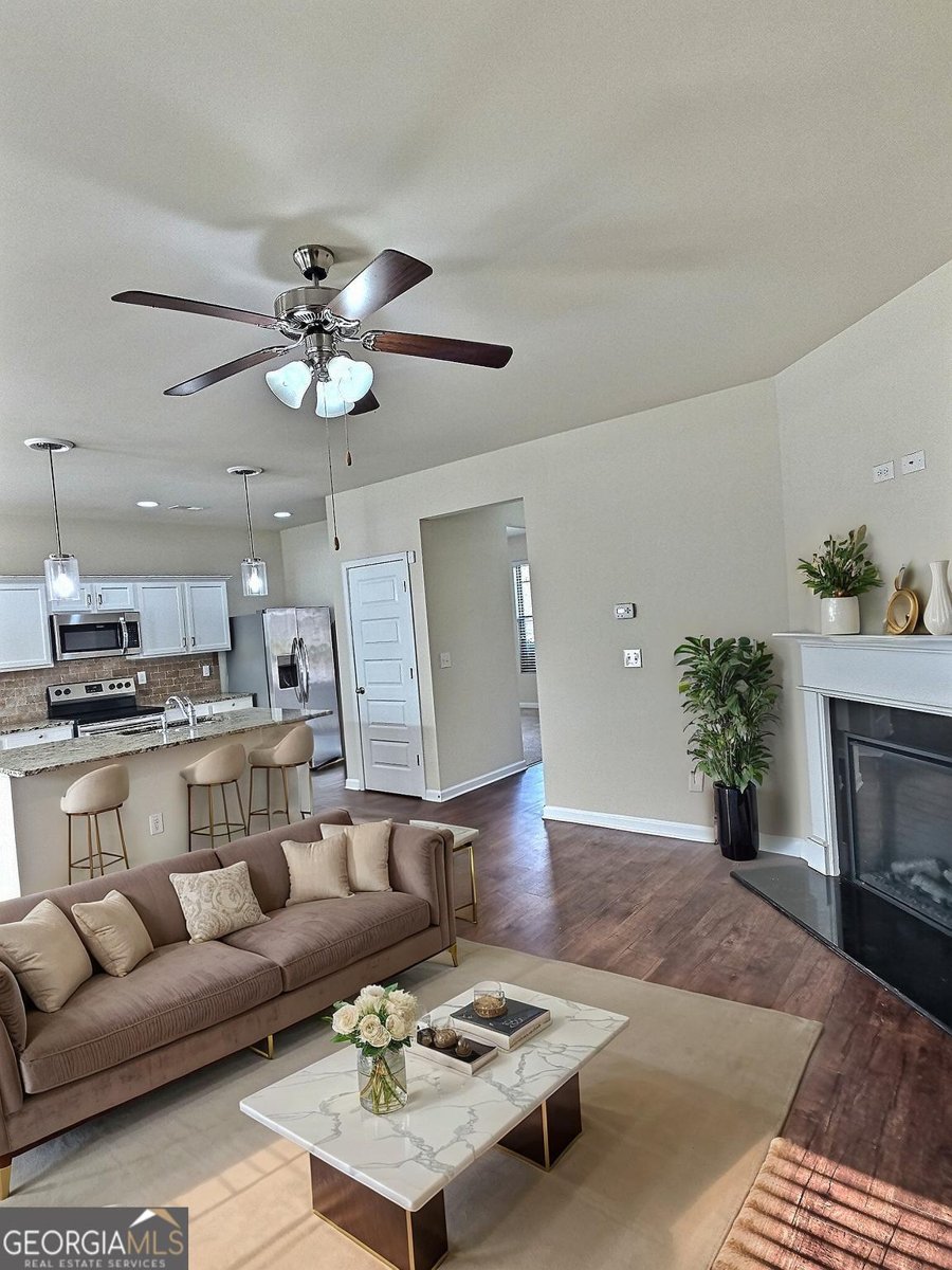 11860 Lovejoy Crossing Boulevard Hampton - 11