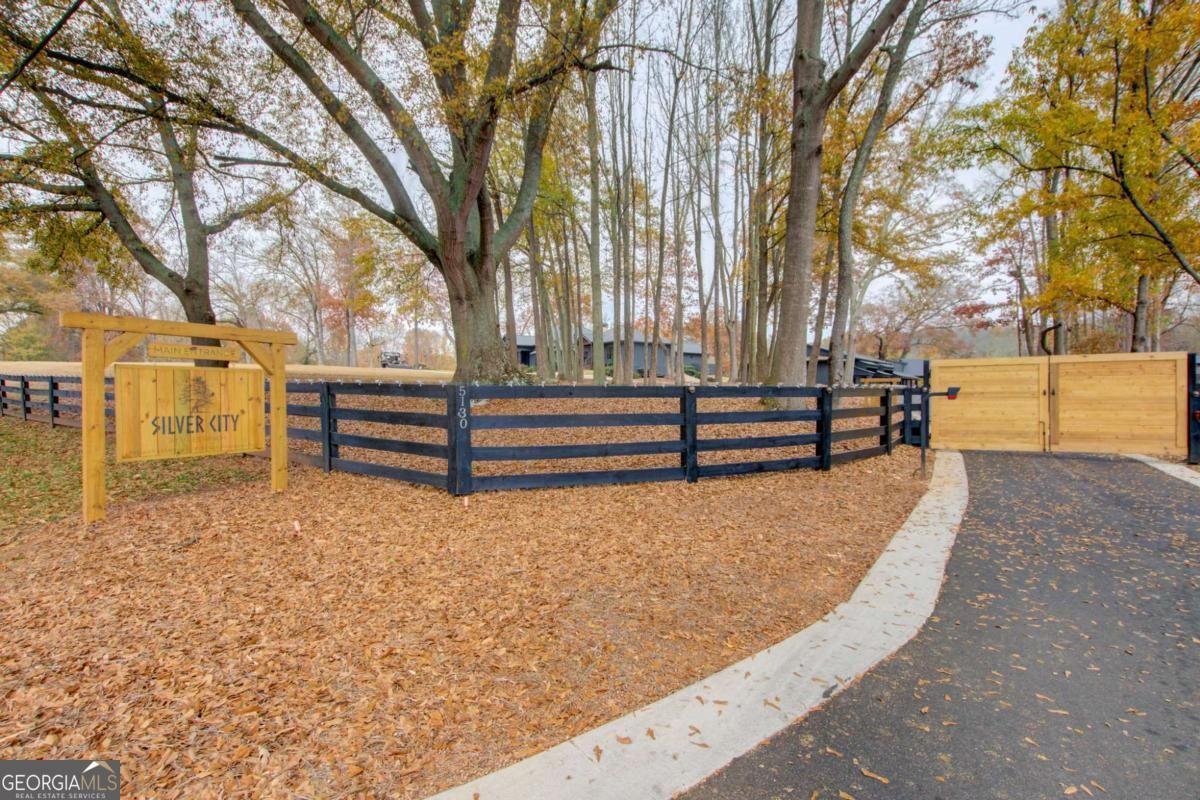 5125 Dahlonega Highway Cumming - 36